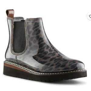 COUGAR Kensington Leopard Dark Brown rubber rain boots. Size 8
